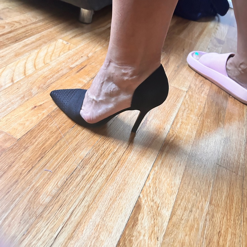 Super cute heals. Chinese laundry size 7.5